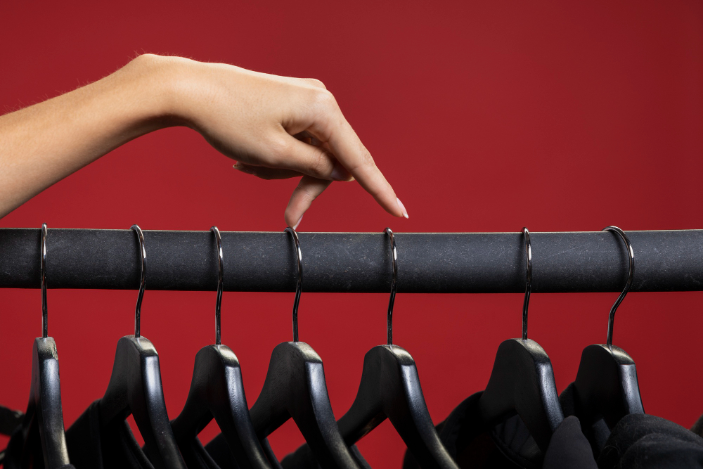 Fabricante de cabides de plástico: como escolher o parceiro ideal